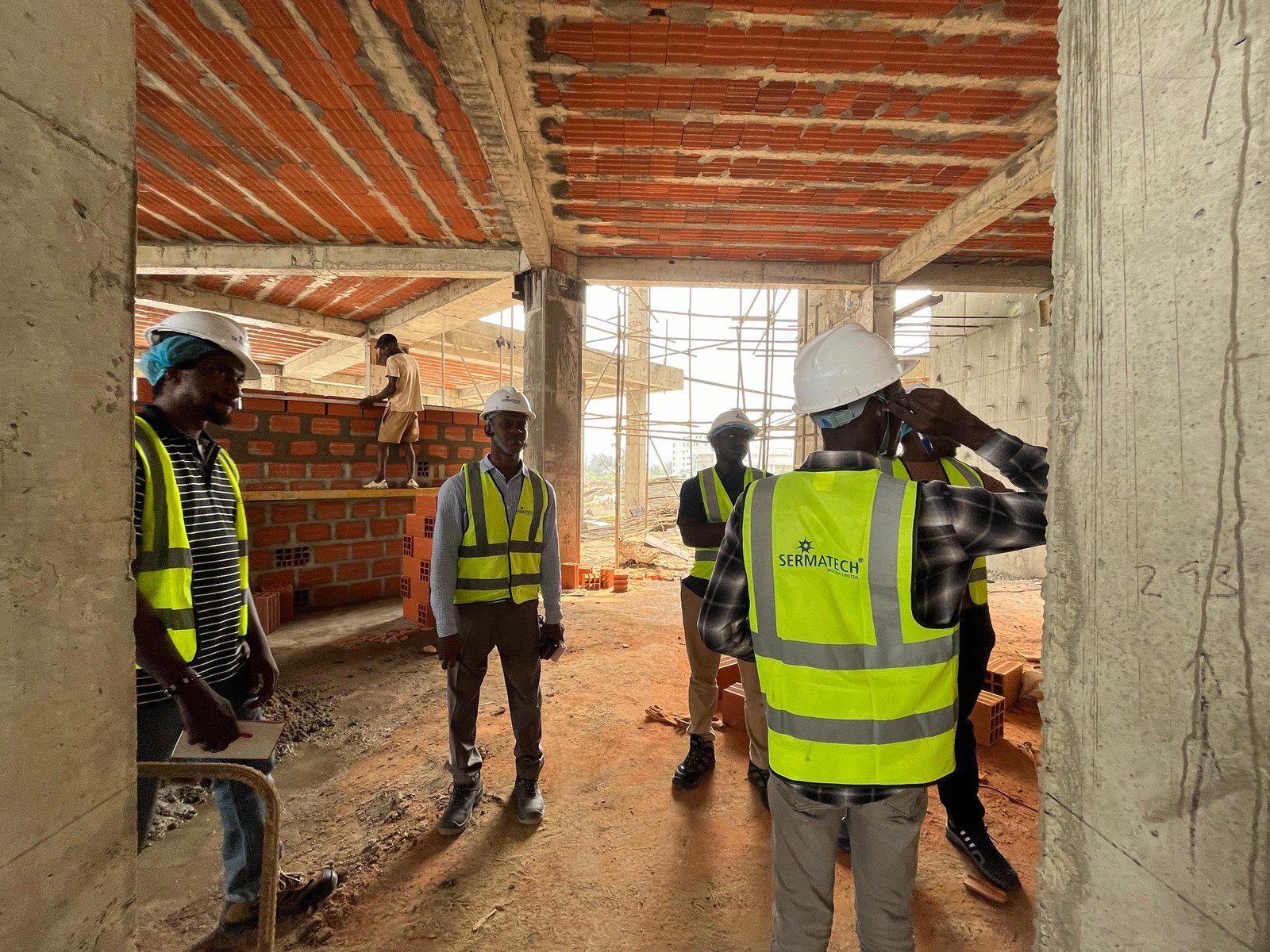Mukaiburger engineering team on site